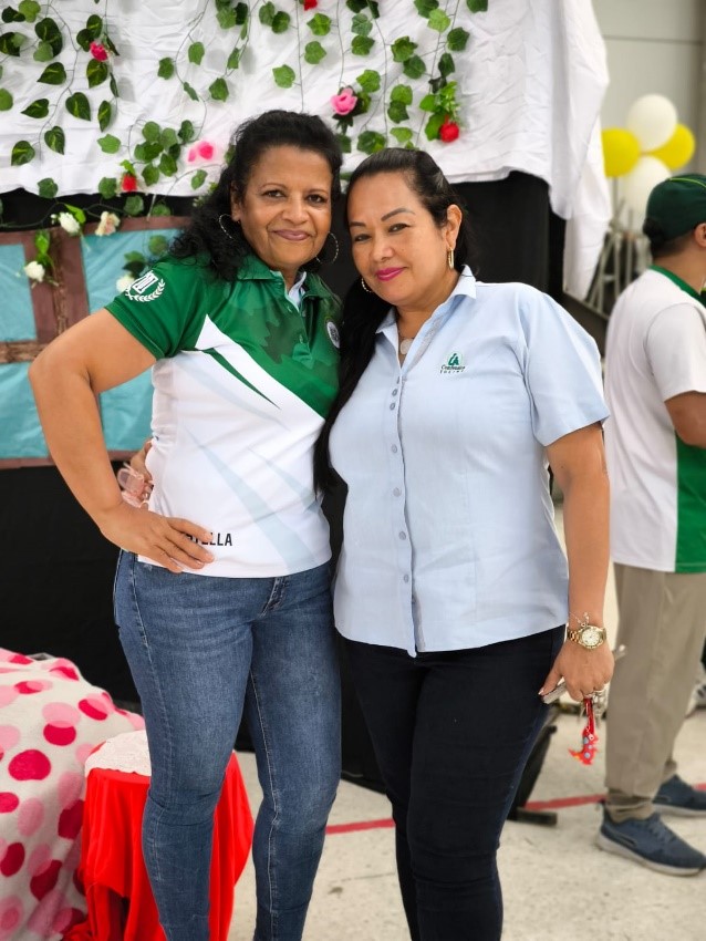 Luz Stella Orozco y Esther Ruiz
