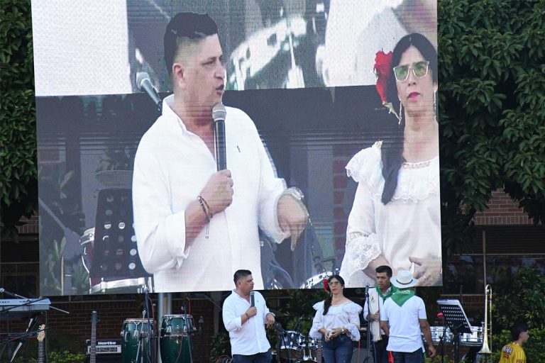 6folclorito-i